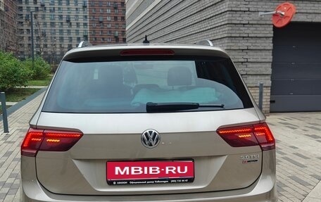 Volkswagen Tiguan II, 2017 год, 2 950 000 рублей, 6 фотография