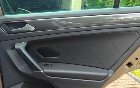 Volkswagen Tiguan II, 2017 год, 2 950 000 рублей, 25 фотография