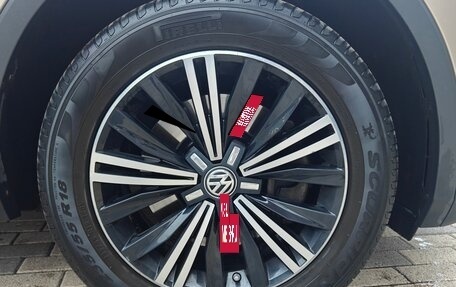 Volkswagen Tiguan II, 2017 год, 2 950 000 рублей, 12 фотография