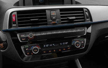 BMW 1 серия, 2019 год, 2 460 000 рублей, 18 фотография