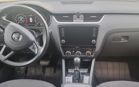 Skoda Octavia, 2020 год, 2 000 000 рублей, 6 фотография