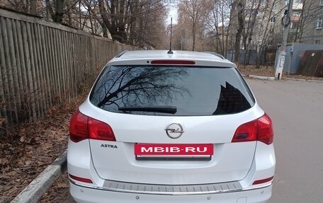 Opel Astra J, 2013 год, 1 050 000 рублей, 6 фотография
