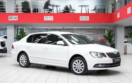 Skoda Superb III рестайлинг, 2014 год, 1 049 000 рублей, 3 фотография