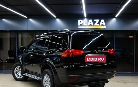 Mitsubishi Pajero IV, 2012 год, 1 679 000 рублей, 3 фотография