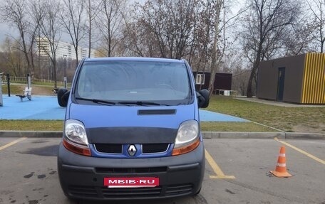 Renault Trafic, 2003 год, 750 000 рублей, 7 фотография