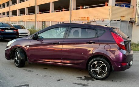 Hyundai Solaris II рестайлинг, 2013 год, 630 000 рублей, 5 фотография