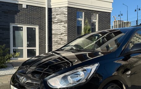 Hyundai Solaris II рестайлинг, 2011 год, 650 000 рублей, 5 фотография