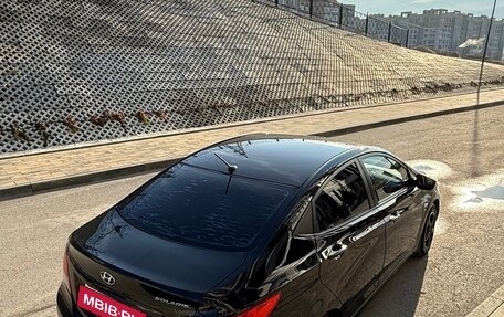 Hyundai Solaris II рестайлинг, 2011 год, 650 000 рублей, 10 фотография