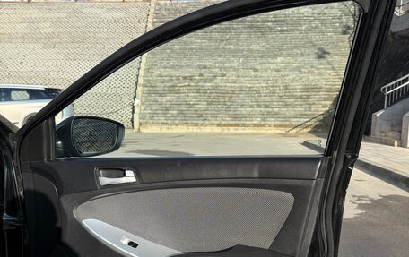 Hyundai Solaris II рестайлинг, 2011 год, 650 000 рублей, 13 фотография