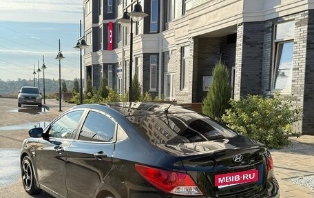 Hyundai Solaris II рестайлинг, 2011 год, 650 000 рублей, 6 фотография