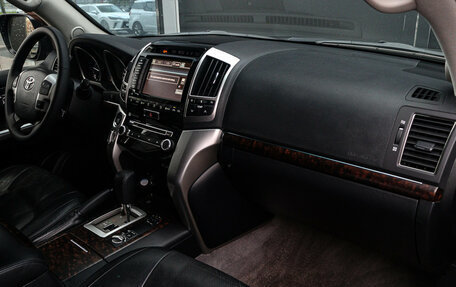 Toyota Land Cruiser 200, 2012 год, 2 565 000 рублей, 9 фотография