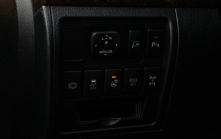 Toyota Land Cruiser 200, 2012 год, 2 565 000 рублей, 17 фотография