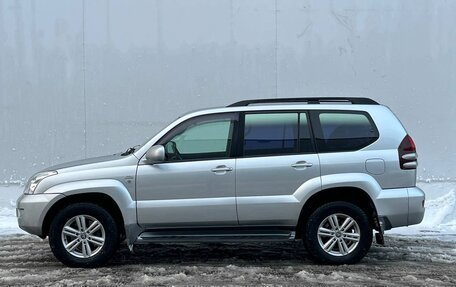 Toyota Land Cruiser Prado 120 рестайлинг, 2007 год, 1 690 000 рублей, 7 фотография