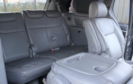 Toyota Sienna II рестайлинг, 2005 год, 780 000 рублей, 17 фотография