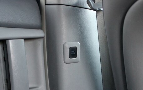 Toyota Sienna II рестайлинг, 2005 год, 780 000 рублей, 21 фотография