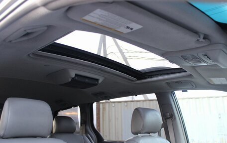 Toyota Sienna II рестайлинг, 2005 год, 780 000 рублей, 20 фотография