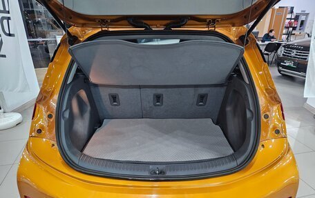 Chevrolet Bolt, 2017 год, 1 650 000 рублей, 10 фотография