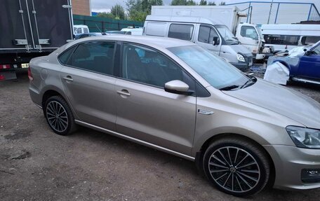 Volkswagen Polo VI (EU Market), 2018 год, 950 000 рублей, 3 фотография