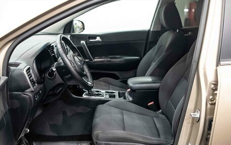 KIA Sportage IV рестайлинг, 2018 год, 2 550 000 рублей, 9 фотография