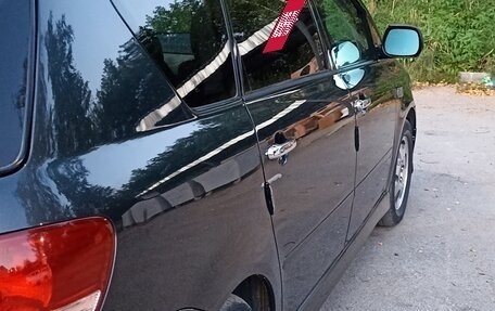 Toyota Ipsum II, 2001 год, 950 000 рублей, 3 фотография