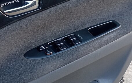 Toyota Ipsum II, 2001 год, 950 000 рублей, 23 фотография