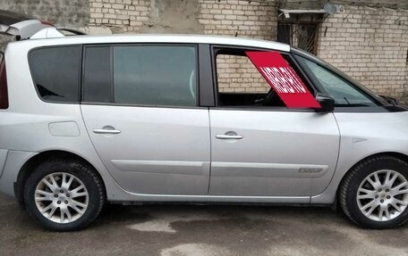 Renault Espace IV, 2010 год, 750 000 рублей, 11 фотография