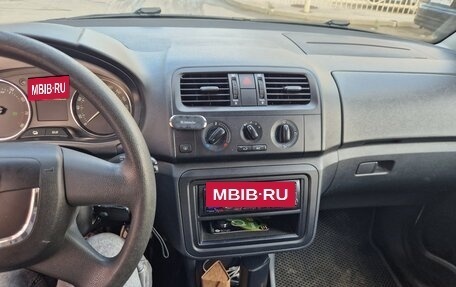 Skoda Fabia II, 2012 год, 400 000 рублей, 17 фотография