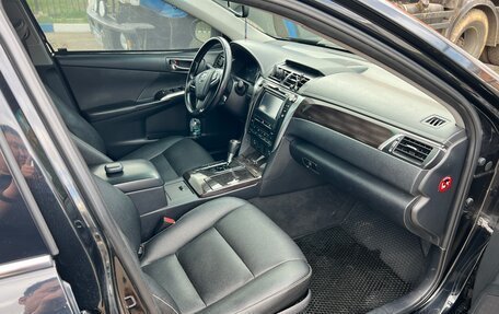 Toyota Camry, 2015 год, 2 000 000 рублей, 7 фотография