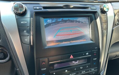 Toyota Camry, 2015 год, 2 000 000 рублей, 14 фотография