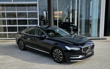 Volvo S90 II рестайлинг, 2019 год, 2 800 000 рублей, 3 фотография