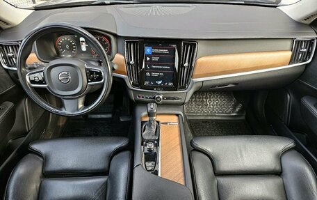 Volvo S90 II рестайлинг, 2019 год, 2 800 000 рублей, 11 фотография