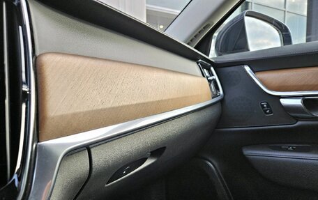 Volvo S90 II рестайлинг, 2019 год, 2 800 000 рублей, 15 фотография