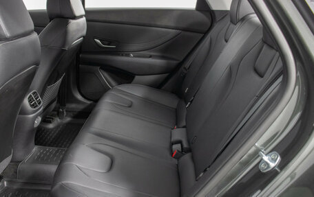 Hyundai Elantra, 2023 год, 2 160 000 рублей, 11 фотография