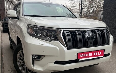 Toyota Land Cruiser Prado 150 рестайлинг 2, 2017 год, 5 150 000 рублей, 3 фотография