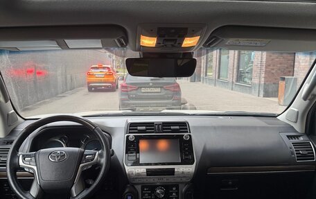 Toyota Land Cruiser Prado 150 рестайлинг 2, 2017 год, 5 150 000 рублей, 8 фотография