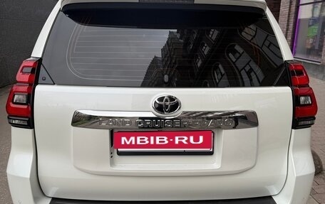 Toyota Land Cruiser Prado 150 рестайлинг 2, 2017 год, 5 150 000 рублей, 2 фотография