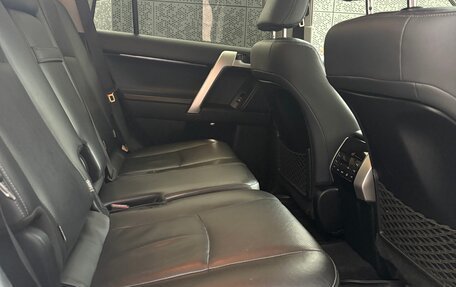 Toyota Land Cruiser Prado 150 рестайлинг 2, 2017 год, 5 150 000 рублей, 9 фотография