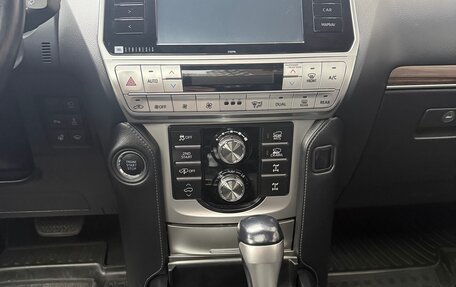 Toyota Land Cruiser Prado 150 рестайлинг 2, 2017 год, 5 150 000 рублей, 11 фотография