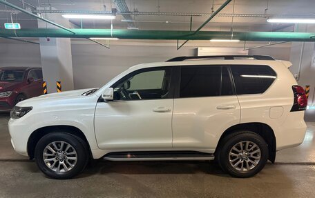 Toyota Land Cruiser Prado 150 рестайлинг 2, 2017 год, 5 150 000 рублей, 32 фотография