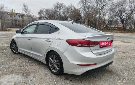 Hyundai Elantra VI рестайлинг, 2018 год, 1 340 000 рублей, 4 фотография