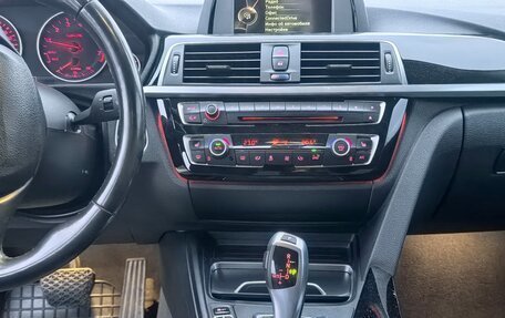 BMW 3 серия, 2015 год, 1 590 000 рублей, 13 фотография