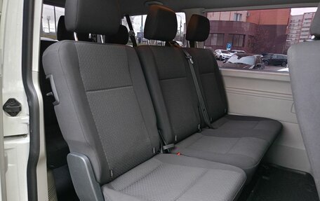 Volkswagen Caravelle T6 рестайлинг, 2016 год, 2 366 800 рублей, 16 фотография