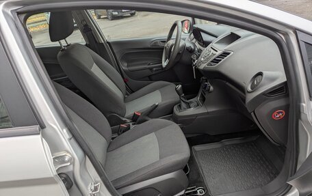 Ford Fiesta, 2015 год, 690 000 рублей, 18 фотография