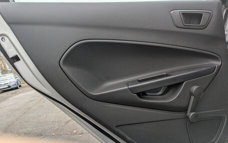 Ford Fiesta, 2015 год, 690 000 рублей, 17 фотография