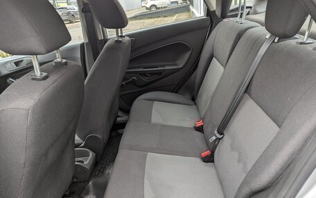 Ford Fiesta, 2015 год, 690 000 рублей, 16 фотография