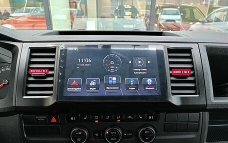 Volkswagen Caravelle T6 рестайлинг, 2016 год, 2 366 800 рублей, 10 фотография