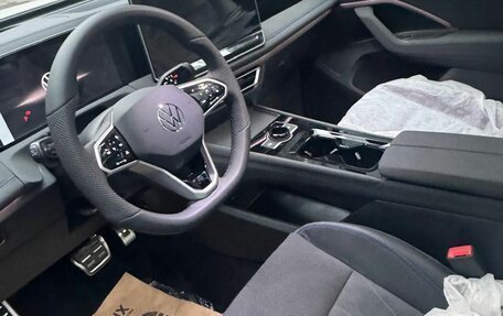 Volkswagen Tiguan, 2025 год, 5 400 000 рублей, 2 фотография