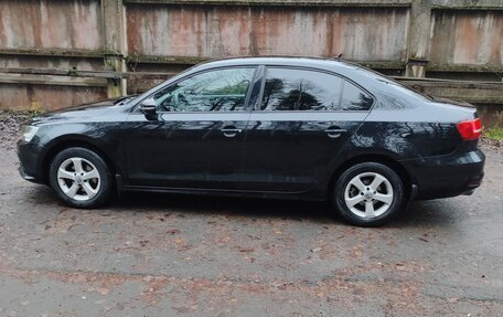 Volkswagen Jetta VI, 2015 год, 950 000 рублей, 2 фотография