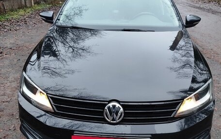 Volkswagen Jetta VI, 2015 год, 950 000 рублей, 3 фотография