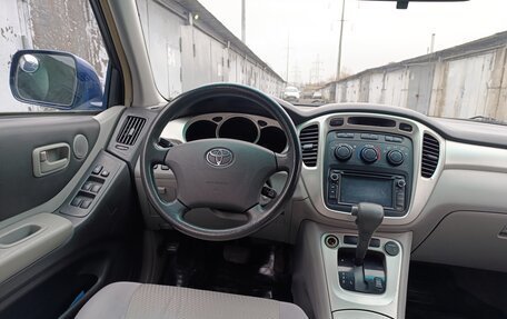 Toyota Highlander III, 2004 год, 900 000 рублей, 11 фотография